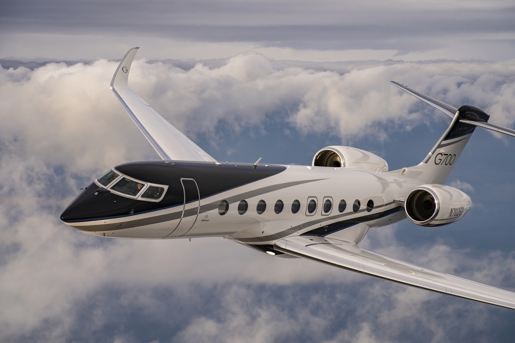 Gulfstream G700 Breaks 25 Speed Records