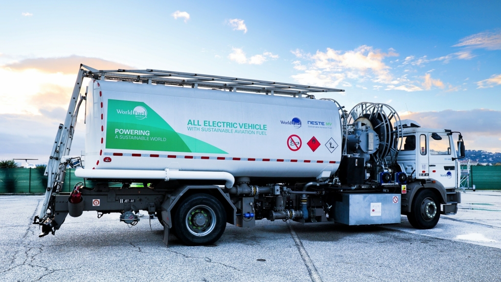 World Fuel Services Deploys Electric Refuellers in France