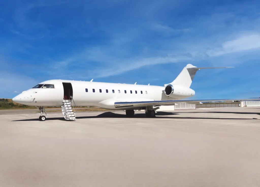 FAA to Resume En Route CPDLC for Business Jets